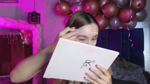 Taissa online show from November 2025 11:41:01 AM