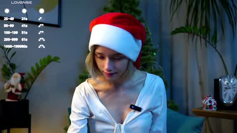 Mia online show from December 2024 01:31:02 AM