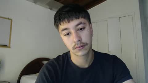 talhi_ online show from December 2024 05:33:02 PM