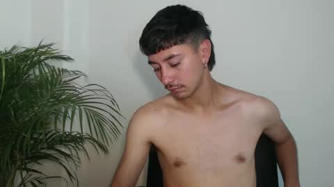 talhi_ online show from October 2025 04:49:01 AM