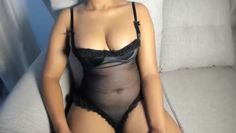 Snapshot of tallswipee chatting on October 2025 04:14:01 AM Jade online show from October 2025 04:14:01 AM