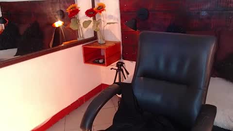    online show from February 2025 08:52:02 PM