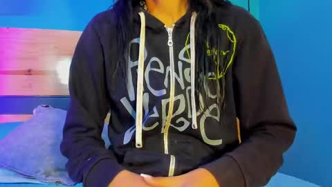 Tamy  online show from September 2025 12:40:02 PM