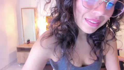   online show from December 2024 01:32:02 AM