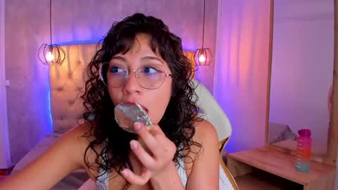   online show from December 2024 06:53:01 PM