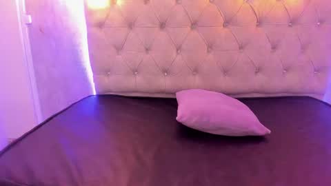   online show from February 2025 11:26:02 PM