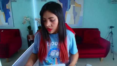 Snapshot of tammy_petit chatting on February 2025 03:43:01 AM Tammy online show from February 2025 03:43:01 AM