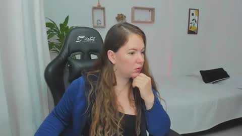 Im Samy online show from February 2025 01:02:02 AM