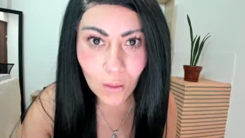 tania online show from September 2025 06:21:01 PM
