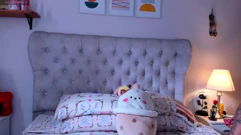 Snapshot of tania_russell23 chatting on October 2025 05:30:02 PM Tania online show from October 2025 05:30:02 PM