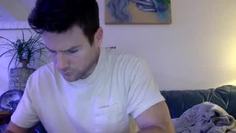 Snapshot of tantrichealing chatting on December 2024 01:54:02 PM Dr. Love online show from December 2024 01:54:02 PM