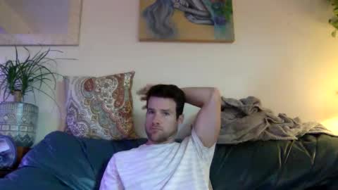 Snapshot of tantrichealing chatting on December 2024 01:52:02 PM Dr. Love online show from December 2024 01:52:02 PM