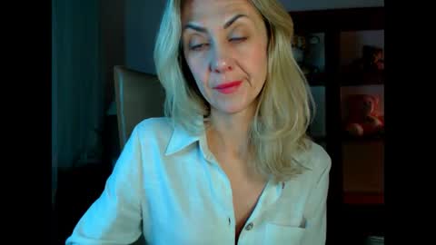 Snapshot of tanya6547 chatting on December 2024 08:03:02 AM tanya online show from December 2024 08:03:02 AM