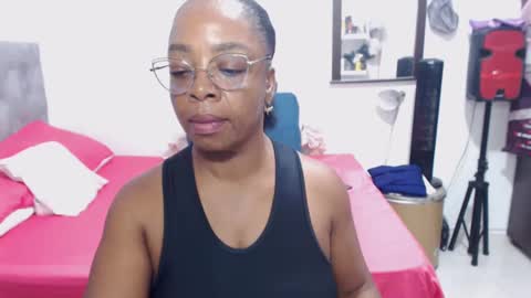 TANYTHOTTxx online show from February 2025 07:10:01 PM