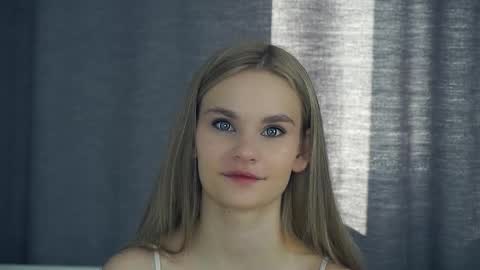 Naomi online show from September 2025 07:52:02 AM