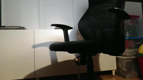 Snapshot of tap_b chatting on November 2025 04:53:01 PM Patrick online show from November 2025 04:53:01 PM