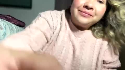 Snapshot of tara_lynn_xx chatting on January 2025 12:31:01 AM Dani independent model  online show from January 2025 12:31:01 AM