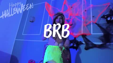 Snapshot of tarataylorr chatting on November 2025 02:14:01 AM Tara online show from November 2025 02:14:01 AM