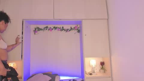 Snapshot of tarawiilson_ chatting on November 2025 04:47:01 AM T A R A online show from November 2025 04:47:01 AM