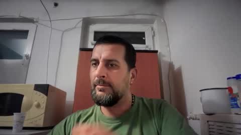 Snapshot of tarkan198 chatting on October 2025 06:39:02 PM tarkan198 online show from October 2025 06:39:02 PM