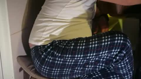 Snapshot of tarkan198 chatting on November 2025 07:05:01 PM tarkan198 online show from November 2025 07:05:01 PM