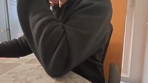 Snapshot of tarkan198 chatting on November 2025 06:30:01 AM tarkan198 online show from November 2025 06:30:01 AM