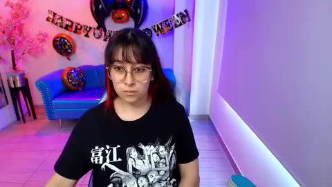 Snapshot of tarly_matches chatting on October 2025 12:00:02 PM Tarly online show from October 2025 12:00:02 PM