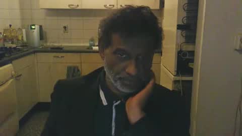 Genaro Thode online show from October 2025 03:15:01 AM