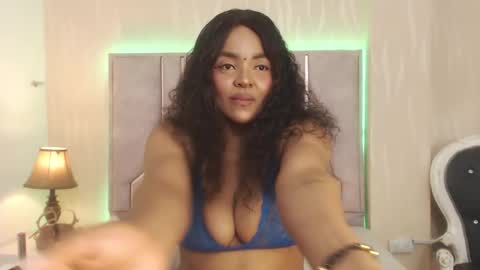 Tasha online show from October 2025 01:09:01 PM