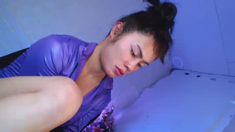 Vannesa online show from March 2025 05:20:02 AM