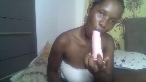 Snapshot of tatiana_254 chatting on November 2025 08:53:01 PM tatiana_254 online show from November 2025 08:53:01 PM