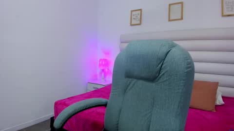 tatiana_arboleda online show from September 2025 03:13:01 PM