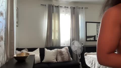 Tatianna Marie online show from October 2025 08:41:01 PM