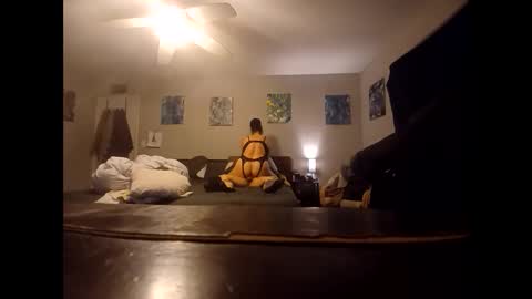 tatnwifey420 online show from December 2025 06:00:01 AM