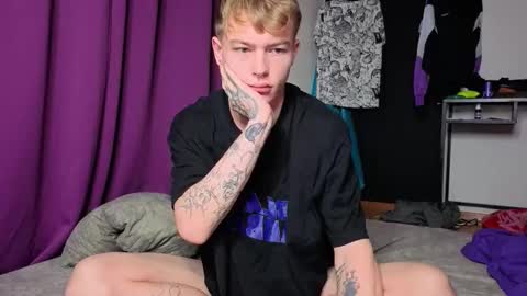 Snapshot of tattooed666cat chatting on October 2025 04:51:02 AM Alex but u can call me Theo online show from October 2025 04:51:02 AM