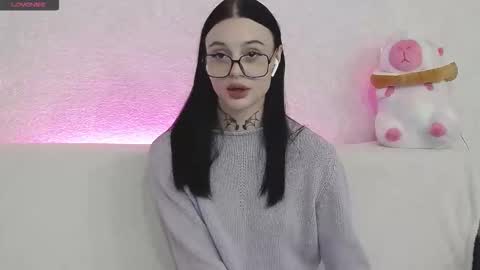 Taya online show from September 2025 05:51:02 PM