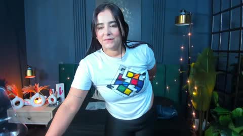 Taylor Bennet online show from January 2025 12:13:02 PM