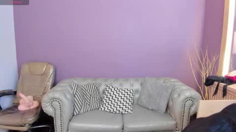 Snapshot of taylor_bennet chatting on October 2025 12:14:02 PM Taylor Bennet online show from October 2025 12:14:02 PM