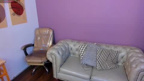 Snapshot of taylor_bennet chatting on October 2025 12:05:01 PM Taylor Bennet online show from October 2025 12:05:01 PM