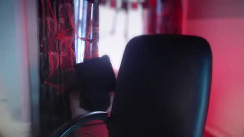 Snapshot of taylor_dolll chatting on October 2025 03:04:01 PM Taylor 3 online show from October 2025 03:04:01 PM