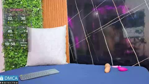 Snapshot of taylorexotic chatting on October 2025 03:14:02 AM Tay online show from October 2025 03:14:02 AM