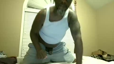 Snapshot of tchsul chatting on September 2025 02:44:01 AM TOUCH online show from September 2025 02:44:01 AM