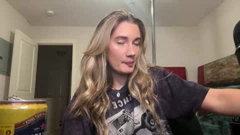 Snapshot of teamtragic chatting on October 2025 02:48:02 AM Katy online show from October 2025 02:48:02 AM