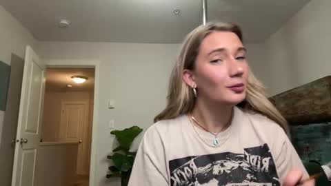 Snapshot of teamtragic chatting on October 2025 02:52:01 AM Katy online show from October 2025 02:52:01 AM