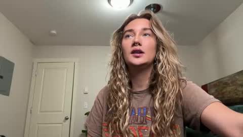 Snapshot of teamtragic chatting on November 2025 02:13:02 AM Katy online show from November 2025 02:13:02 AM