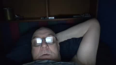 Snapshot of tebb61 chatting on October 2025 06:21:02 AM Mark online show from October 2025 06:21:02 AM