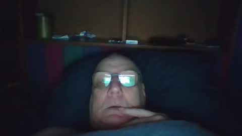 Snapshot of tebb61 chatting on October 2025 05:52:02 AM Mark online show from October 2025 05:52:02 AM