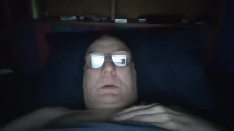 Snapshot of tebb61 chatting on October 2025 05:41:02 AM Mark online show from October 2025 05:41:02 AM