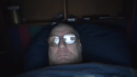 Snapshot of tebb61 chatting on October 2025 07:52:01 PM Mark online show from October 2025 07:52:01 PM