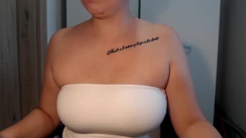 Teeyara  online show from September 2025 11:57:01 AM